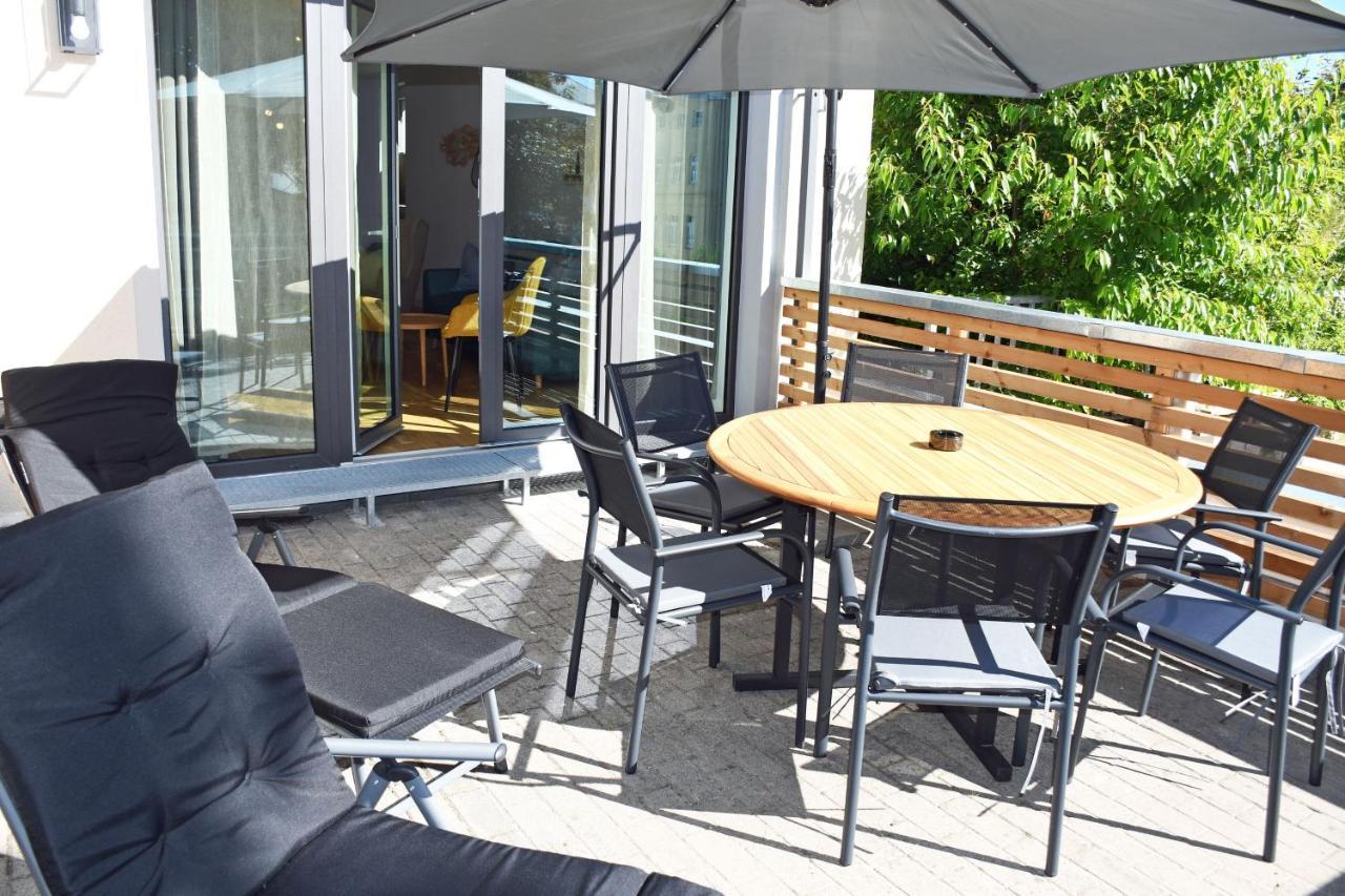 Schoene Ferienwohnungen Mit Kamin Im Ostseebad Sellin Dış mekan fotoğraf